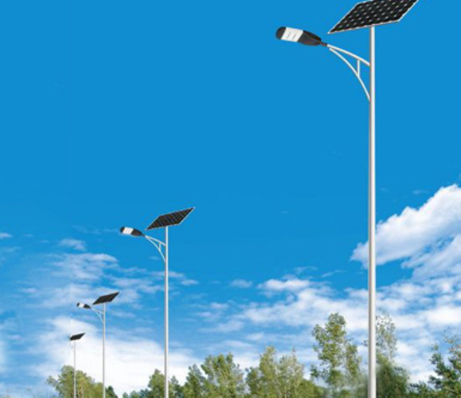 噶尔太阳能路灯维护时，这些细节别忽略！